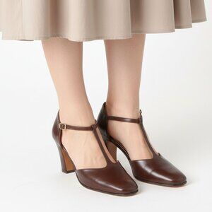Vintage Emanuelle Brown Leather T-Strap Pumps 80s Chunky Heels Retro Granny